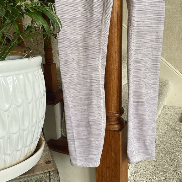 Lululemon Wunder Under Light Gray Purple High-Waisted Leggings - Picture 3 of 11